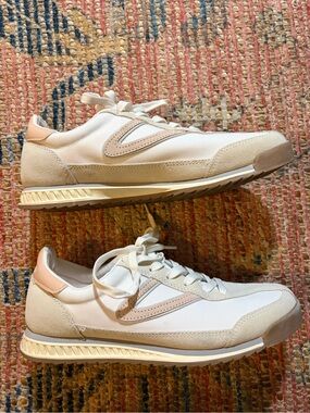 Tretorn casual sneakers in beige, blush and white